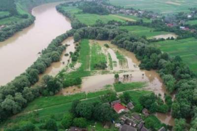 США выделили Украине 100 тыс. долларов помощи в ситуации наводнения