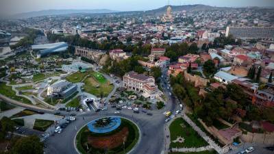 Грузия начнет принимать иностранных туристов в августе