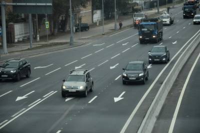Движение на Хорошевском шоссе восстановили после обвала грунта