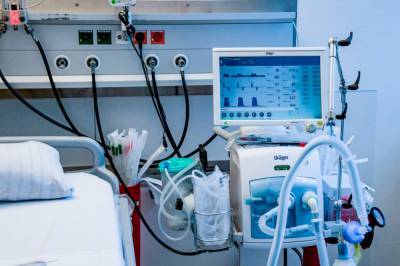 В Сумах чиновники нажились на закупке аппаратов ИВЛ для больницы