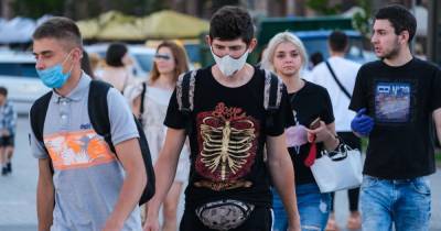 "Мест в больницах будет не хватать": в Минздраве предупредили, что в Украине может начаться третья волна коронавируса