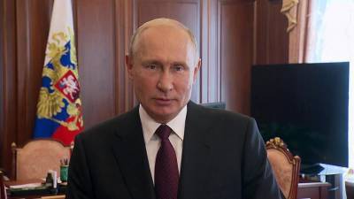 Президент Владимир Путин поздравил выпускников вузов, колледжей и школ