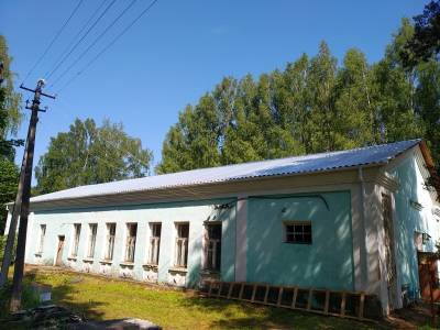 В Смоленской области у Фенинского дома культуры отремонтировали крышу