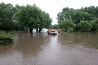 ГСЧС: спасатели продолжают ликвидировать последствия паводков в Украине