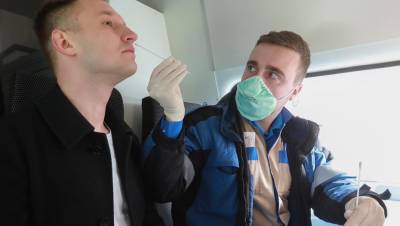 На коронавирус в субботу проверили почти 16 тысяч петербуржцев