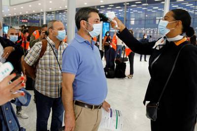 Европейские страны изменили правила для авиапассажиров из-за пандемии