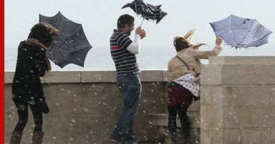 Жителей Москвы предупредили о приближении опасной погоды