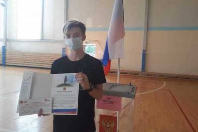 18-летний житель Тверской области уверен, что первый выбор его сверстников будет правильным