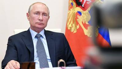 Путин заявил об отсутствии у президента права сдаваться в период кризиса
