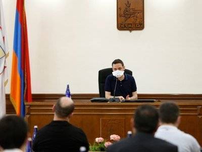 Мэр Еревана созвал внеочередное заседание