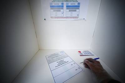 На голосовании в Москве начнут использовать новые сейф-пакеты для бюллетеней