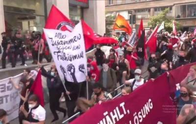 В Штутгарте прошел протест в знак солидарности с полицией и против мародерства