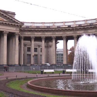 В Петербурге заработали городские фонтаны