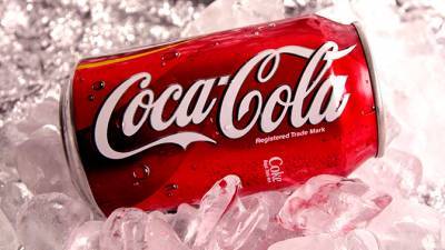 Coca-Cola временно перестает размещать свою рекламу на Facebook