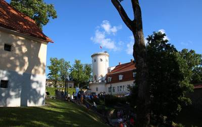 Таинственная надпись в бывшем рыцарском замке Латвии: ученые сделали неожиданную находку
