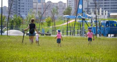 В Минтруде РФ уточнили порядок начисления выплат на детей до 16 лет