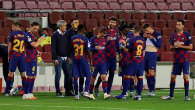 СМИ: Между футболистами и тренером «Барселоны» произошёл конфликт после матча с «Сельтой»