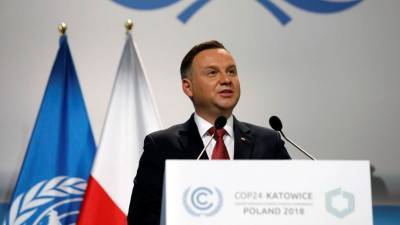 Экзит-пол: Дуда лидирует на президентских выборах в Польше