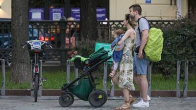 В Минтруде прокомментировали новые выплаты в 10 тысяч рублей на детей