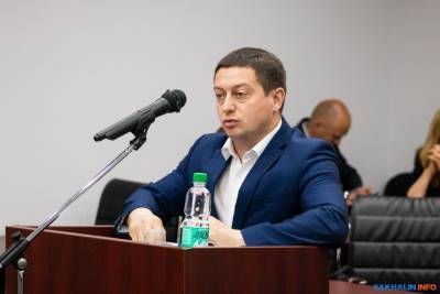 Депутаты Южно-Сахалинска с нетерпением ждут ответов от мэра