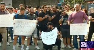Участники шествия в Тбилиси потребовали открыть спортзалы