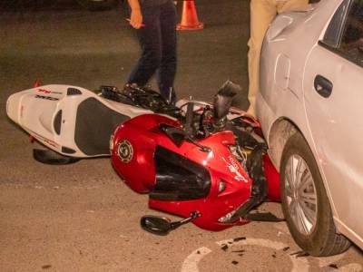 ДТП в Днепре: мотоцикл врезался во внедорожник