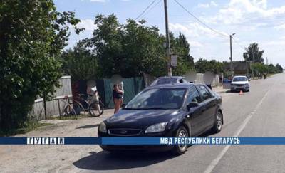 В Жлобинском районе 6-летний ребенок внезапно выскочил на дорогу и попал под машину, он в больнице