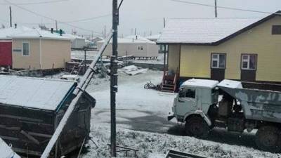 Июньский снег на Чукотке: власти решили включить отопление
