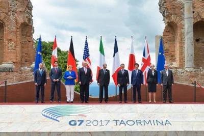 Япония выступила против проведения саммита G7 в расширенном формате