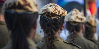 Экс-глава «Моссада» призвал принимать женщин в элитные подразделения ЦАХАЛа