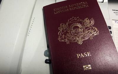 Латвийцы, не попавшие в РФ из-за пандемии, смогут заново оформить визы бесплатно