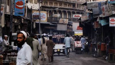 Медики сообщили о семерых погибших в перестрелке на бирже в Пакистане