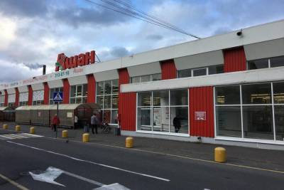 Вернувшиеся из отпуска минеры пригрозили взорвать 437 магазинов в Петербурге