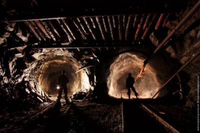 На шахте в Луганской области произошел обвал, есть пострадавшие