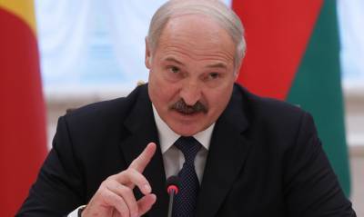 Александр Лукашенко предупредил о стоящей перед Белоруссией угрозой лишиться части территорий