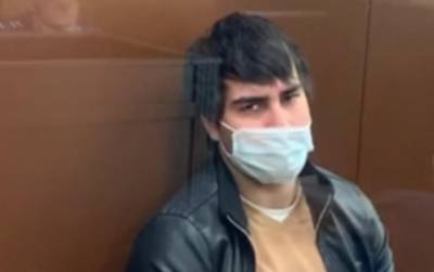 Избивший мужчину пассажир рейса Сочи — Москва предстанет перед судом