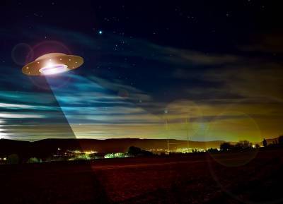 Житель Польши сделал «лучшие фото» НЛО за 40 лет
