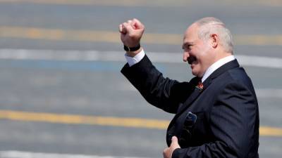Лукашенко "дал сигнал" открыть дела против конкурентов