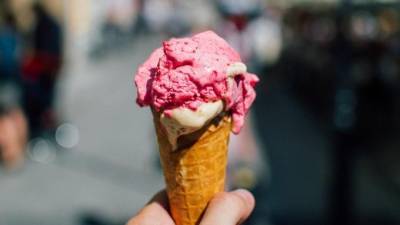В Петербург привезли почти 70 тонн латвийского мороженого