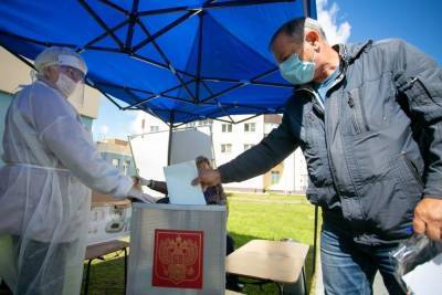 Член СПЧ подтвердила, что предприятия Екатеринбурга контролируют явку на голосование