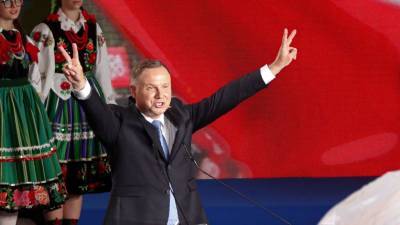 Дуда лидирует по итогам первого тура президентских выборов в Польше