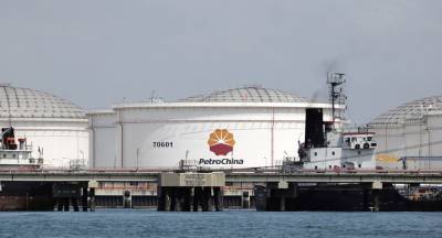 Китайские гиганты нефтепереработки готовят массовые заявки на покупку российского сырья – источники