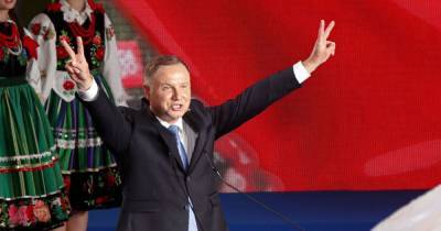 Выборы во время пандемии: в Польше в первом туре победу одержал действующий президент