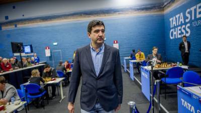Владимир Крамник - Крамник призвал не считать его участие в шахматных онлайн-турнирах возобновлением карьеры - russian.rt.com - Россия