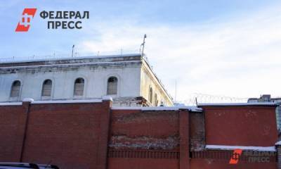 В Екатеринбурге сотрудник СИЗО помог задержать серийного преступника