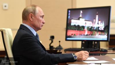 Путин обсудил вопросы внешней и внутренней политики с членами Совбеза РФ