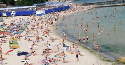 Аншлаг на всех пляжах: в Одессу и область, несмотря на карантин, съехались десятки тысяч отдыхающих