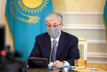 Вторая волна. Президент Казахстана поручил в двухдневный срок проработать и внести предложение по вопросу введения жесткого карантина