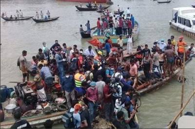 В Бангладеш 30 человек погибли в результате опрокидывания лодки