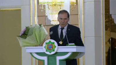 На подарки победителям президентской премии «Türkmeniň Altyn asyry» потрачено 574 000 манатов